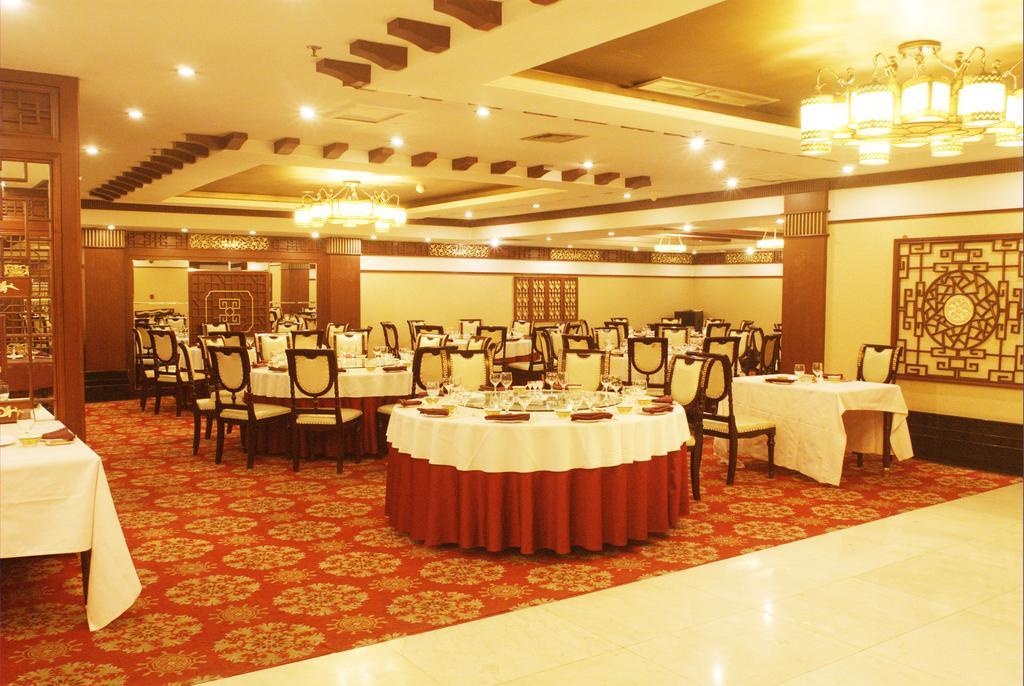 Yinhe Dynasty Hotel Ченду Екстер'єр фото