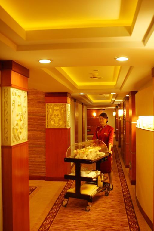 Yinhe Dynasty Hotel Ченду Екстер'єр фото
